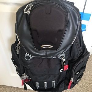 Oakley Bathroom Sink Backpack (Discontinued)